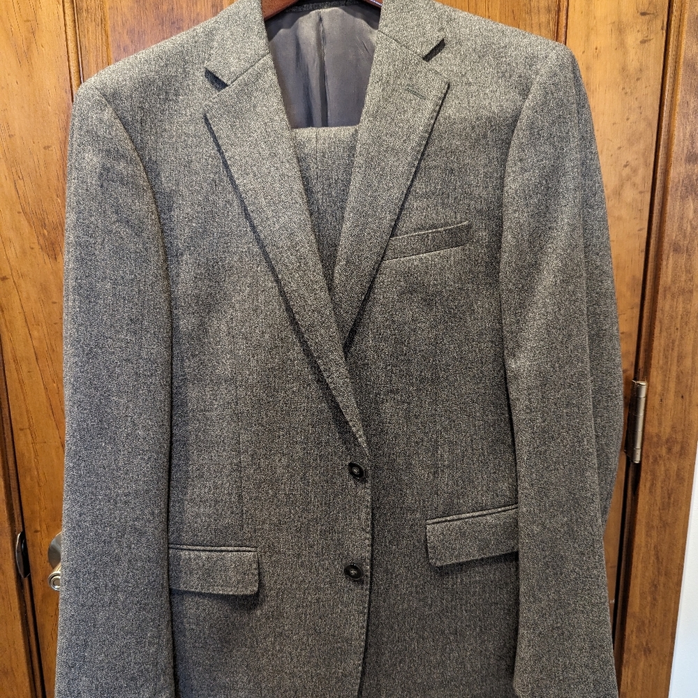 Brand new men's suit